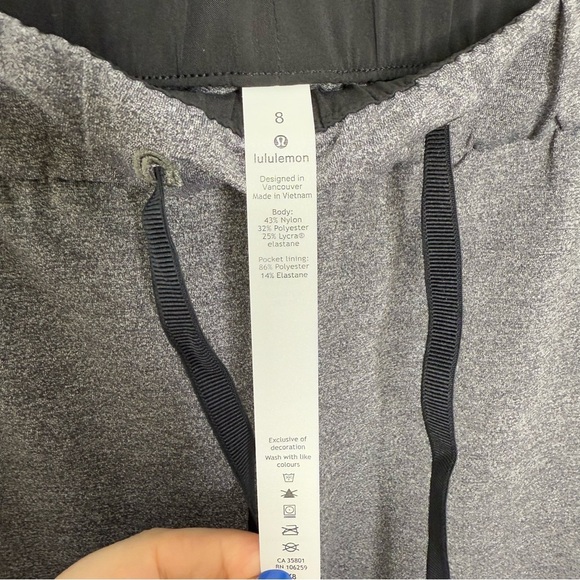 LULULEMON Heathered Black On The Fly Pants - Picture 4 of 6
